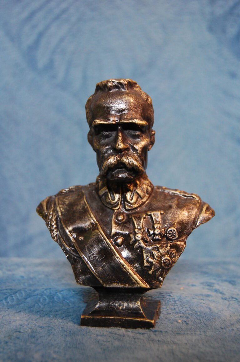 Produkcja statuetek na indywidualne zamówienie